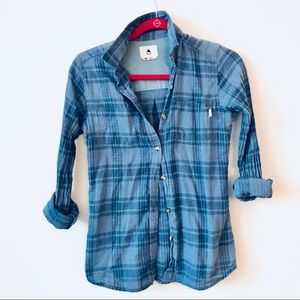 Burton Women’s Button Down Shirt